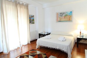 5 dormitoris, planxa i posts de planxar i wifi gratuïta