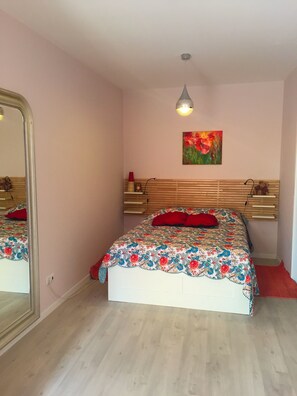 3 dormitorios, tabla de planchar con plancha, wifi gratis y ropa de cama