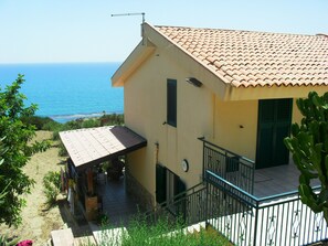 Exterior - Villa il Carrubo 100 meters from a unique and unspoiled sea (licata)