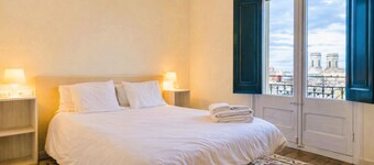 Girona-Costa Brava: Historical & Vintage (optional parking)