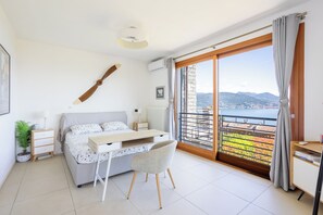 4 bedrooms, in-room safe, iron/ironing board, travel cot