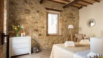 2 chambres, fer et planche Ă repasser, Wi-Fi, draps fournis