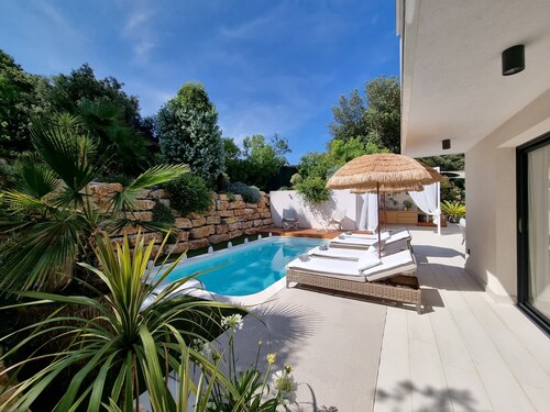 Designer und Familienarchitekt Haus beheizten Pool 