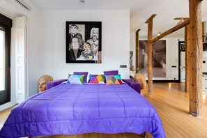 1 bedroom, desk, iron/ironing board, WiFi
