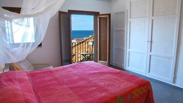 2 chambres, fer et planche Ă repasser, Wi-Fi gratuit, draps fournis