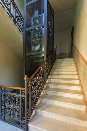 Alighieri Theatre charming suite