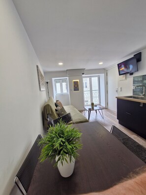 تلفزيون ذكي