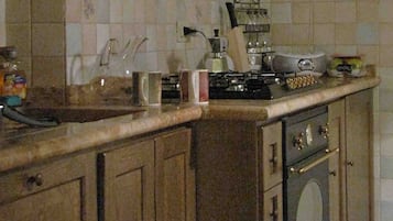 Refrigerador, horno, parrilla de estufa y lavavajillas
