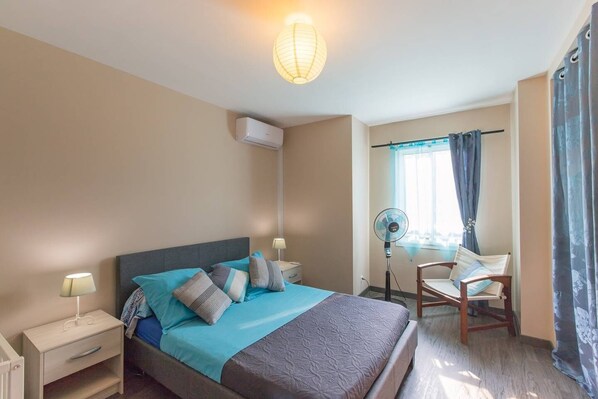 2 bedrooms, iron/ironing board, free WiFi, bed sheets