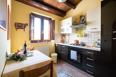 Bright Penthouse With Terrace On Via Maqueda, In The Heart Of The City