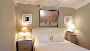 7 多间卧室、办公桌、熨斗/熨衣板、旅行婴儿床