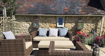 Stay in a 15 century Barn 20 minutes from Stratford on Avon