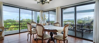 Suite House con Piscina All'aperto