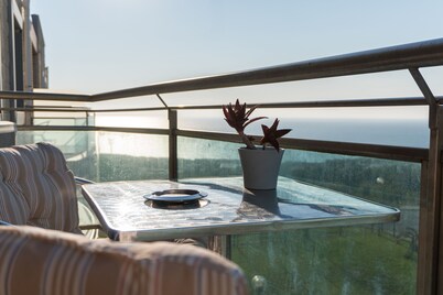 Beach House Ericeira - Ribeira D'Ilhas (World Surf Reserve) - with view of the sea