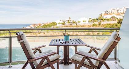 Beach House Ericeira - Ribeira D'Ilhas (World Surf Reserve) - with view of the sea