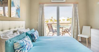 Beach House Ericeira - Ribeira D'Ilhas (World Surf Reserve) - with view of the sea