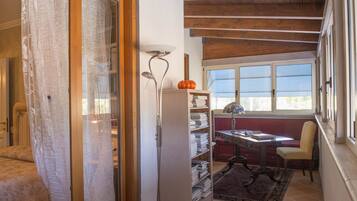 2 camere, una scrivania, ferro/asse da stiro, Wi-Fi