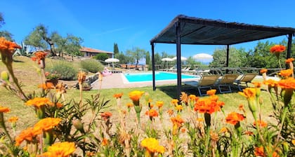 LA CIPRESSA Wohnung mit Pool für 5 Personen