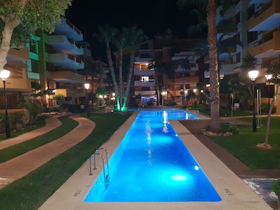 Luxury 2 bedroom 2 bathroom aprtment 200 meteres from the sea on 5 star complex