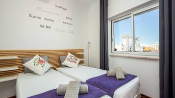 2 chambres, fer et planche à repasser, lit parapluie, Wi-Fi