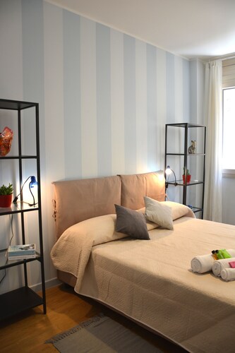 Large apartment with 2 bedrooms and two bathrooms in PALAZZO SAN MATTEO