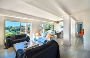 別墅, 4 間臥室 | 客廳 | 平面電視、壁爐