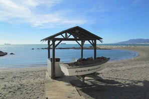 Beach nearby, beach towels - Apart. 2, Malaga, sleeps 6, sea view & terrace (Malaga)