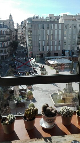 Chueca along Gran Vía. Bright and with views.