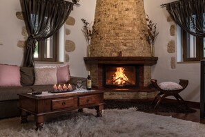 Interior - Villa Fabrica  traditional house (Keramia chania)
