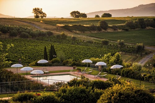 PODERINA DEI POGGI 16 nukkuu, huvila yksityinen uima-allas yksinomaiseen käyttöön!