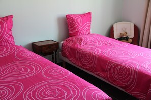 2 Schlafzimmer, Bügeleisen/Bügelbrett, Reisekinderbett, kostenloses WLAN