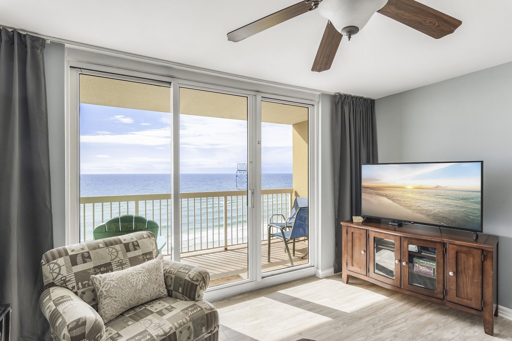 Smart TV, DVD player, video library