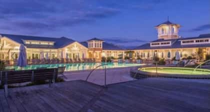 Cozy, bright and spacious new villa in The Peninsula- 5 star gated community