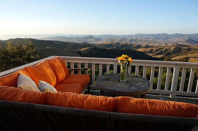 MOUNTAIN TOP GETAWAY : Best View In SLO! : Pets welcome