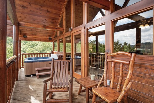  BOGO - book 2 nights, get the 3rd for 50!  Ask for details. Must stay by Feb 28