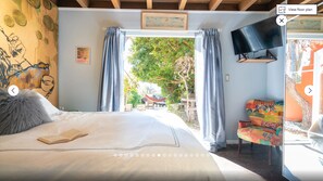 2 chambres, bureau, fer et planche à repasser, accès au Wi-Fi (inclus)