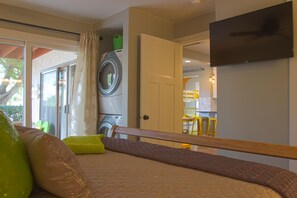 2 bedrooms, pillowtop beds, iron/ironing board, WiFi