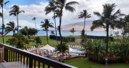 LUXURIOUS ~ 1 bdrm • 2 bath • Sleeps 4 ~ BEAUTIFULLY DECORATED OCEAN FRONT CONDO