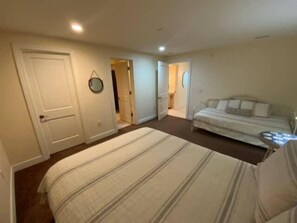 2 bedrooms, iron/ironing board, travel cot, WiFi