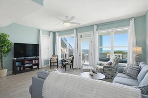 Älytelevisio, kirjoja, stereot