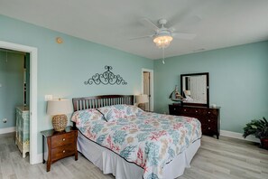 4 bedrooms, iron/ironing board, travel crib, free WiFi