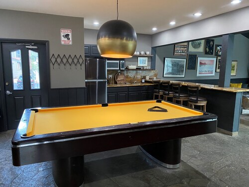 Chic, Chamonix Chalet walk to Canyon Lodge -Legal Rental