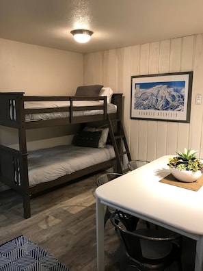 1 bedroom, iron/ironing board, travel cot, free WiFi