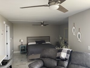 1 Schlafzimmer, BĂŒgeleisen/BĂŒgelbrett, kostenloses WLAN, BettwĂ€sche