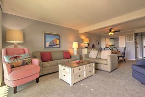 Smart TV, fireplace, DVD player, books