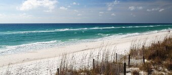 White Sandy Beaches, Gulf Front Complex, Heated Pool, Private Patio