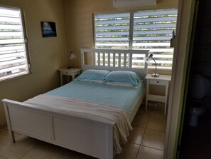 2 chambres, fer et planche à repasser, Wi-Fi gratuit, draps fournis