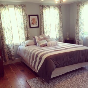 1 bedroom, iron/ironing board, travel crib, free WiFi