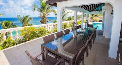 FantaSea beachfront, every bedroom facing ocean! Remodeled 2024