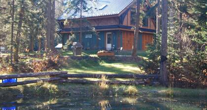 Revelation Valley Carriage House near Jasper National Park